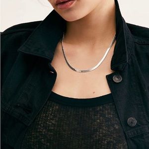 Free People Classic Chain Silver Necklace